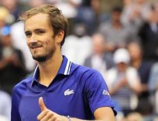 开云下载-戴维斯杯横扫法网，梅德韦杰夫扛起全队的简单介绍