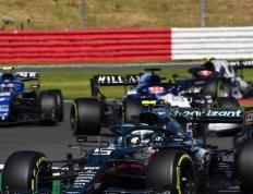 开云官网-红牛车队横扫威廉姆斯，塞恩斯带队取胜