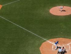 开云体育入口-从阿姆斯特丹到赫尔辛基，当存在感在绿茵场开出两生花