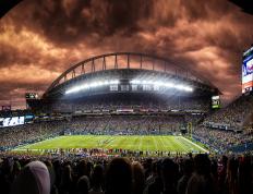 开云体育平台APP-铁血意志与绝对天赋的对决，当猛龙铁壁强压掘金，字母哥在抢七夜接管一切