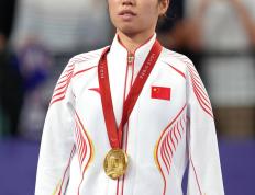 开云体育官方网站-罗马尼亚选手坚持训练，取得女子单打季军