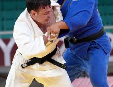 开云官方app入口-柔道比赛选手技压群雄称霸擂台