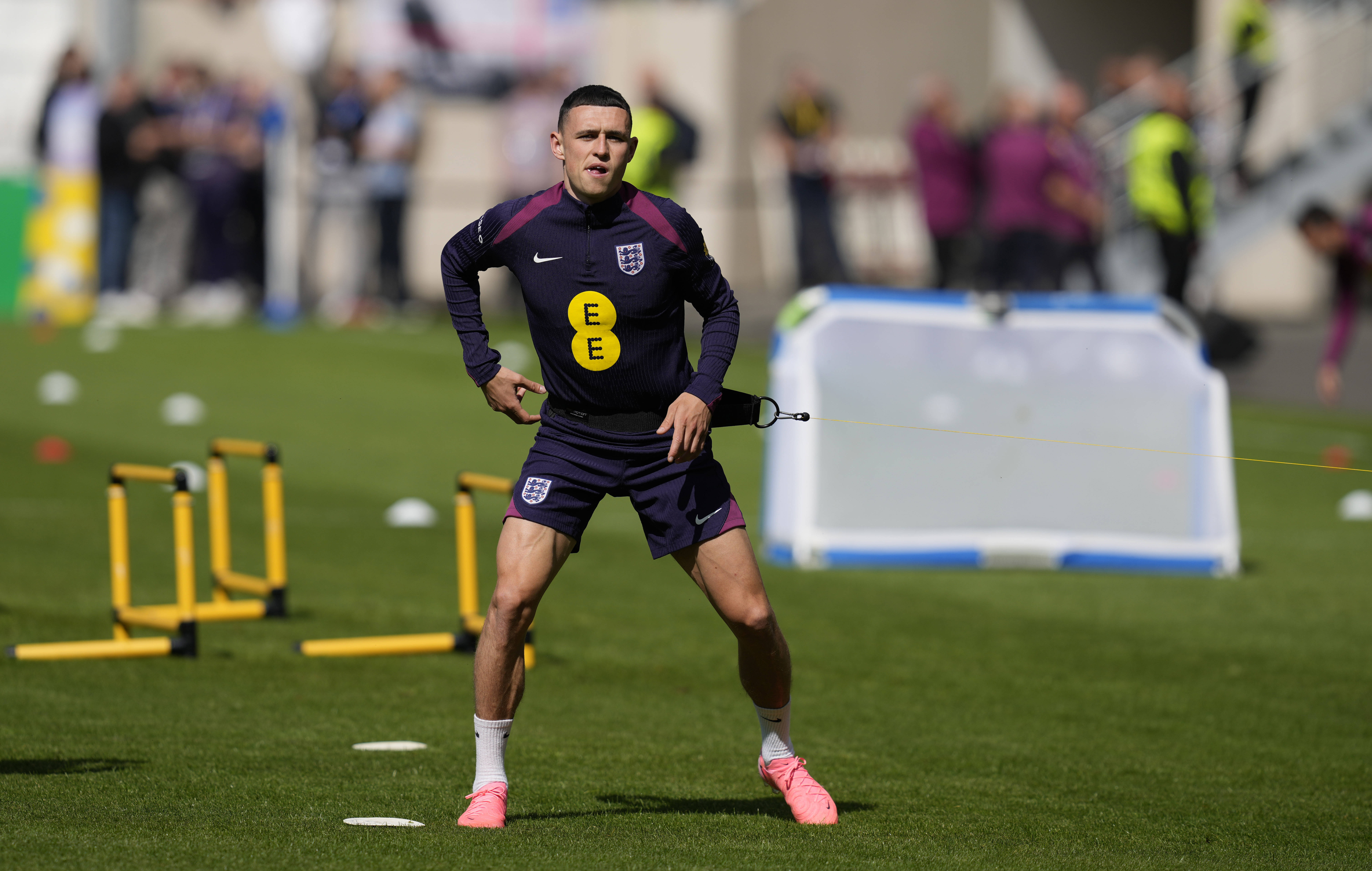 开云体育中国-英格兰队全力以赴，成功晋级半决赛