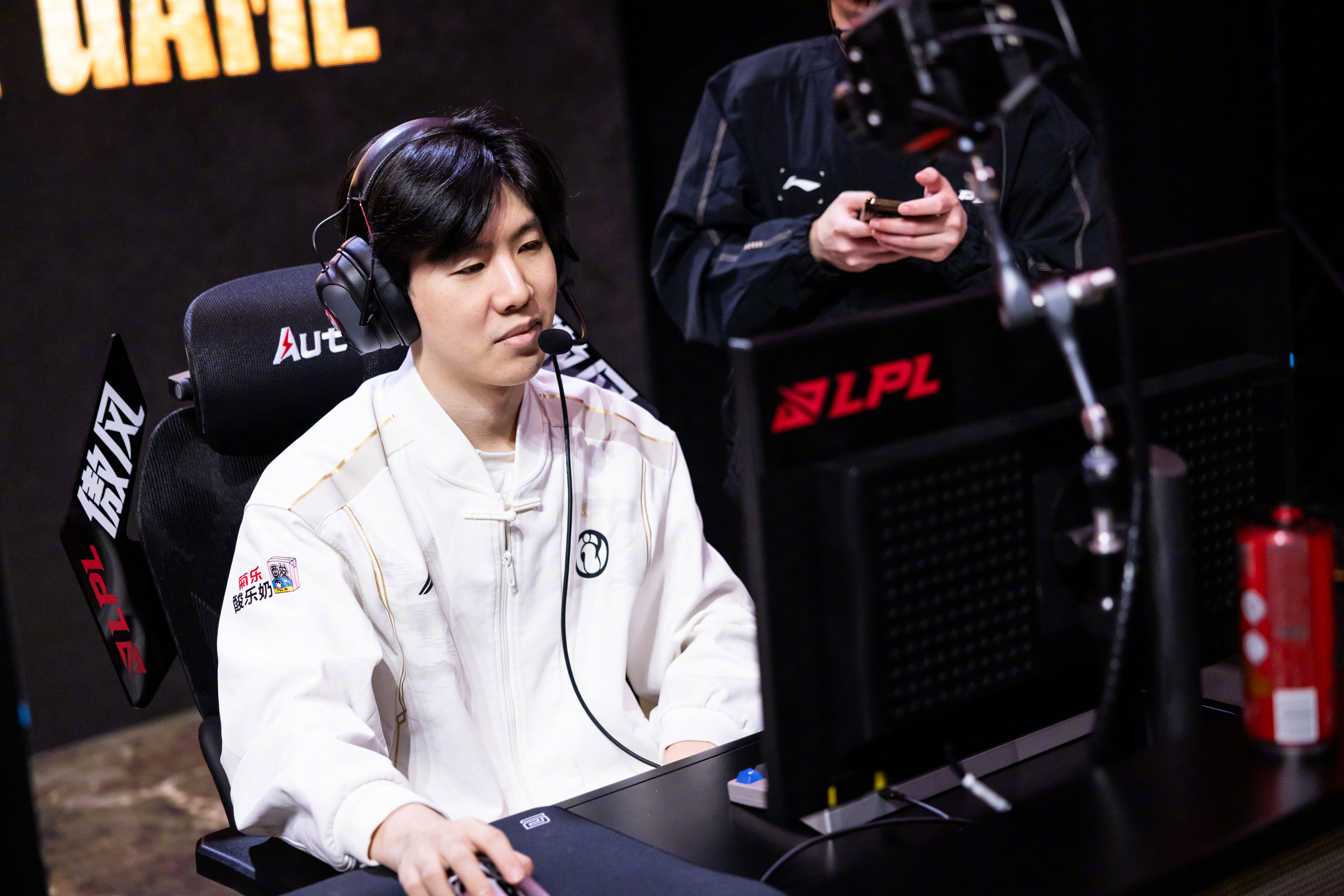 开云体育入口-PSG力克LGD，Knight完成史诗逆转焦点之战2025世界赛，留下经典瞬间的简单介绍