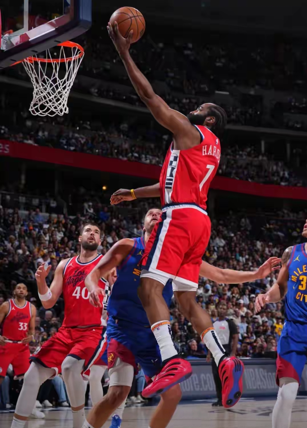 开云官网-火箭奇扭胜快船，约翰逊压哨绝杀的简单介绍