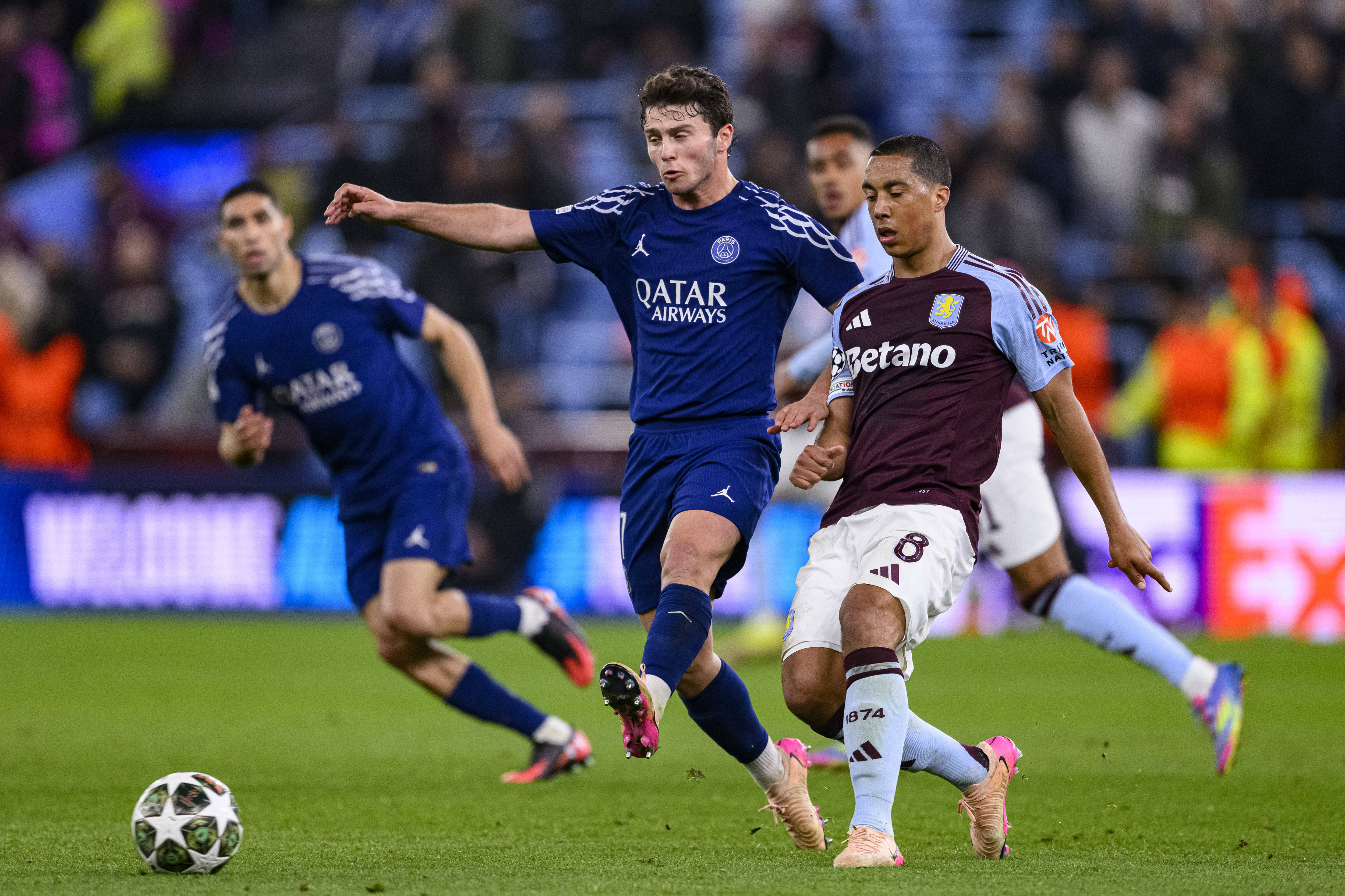 开云体育平台APP-包含巴黎圣日耳曼遭遇惊险，小组赛胜场险胜的词条