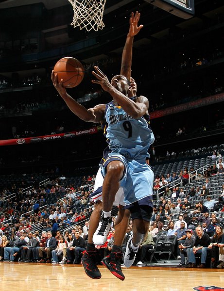 开云体育-灰熊大胜老鹰，约瑟夫表现出色