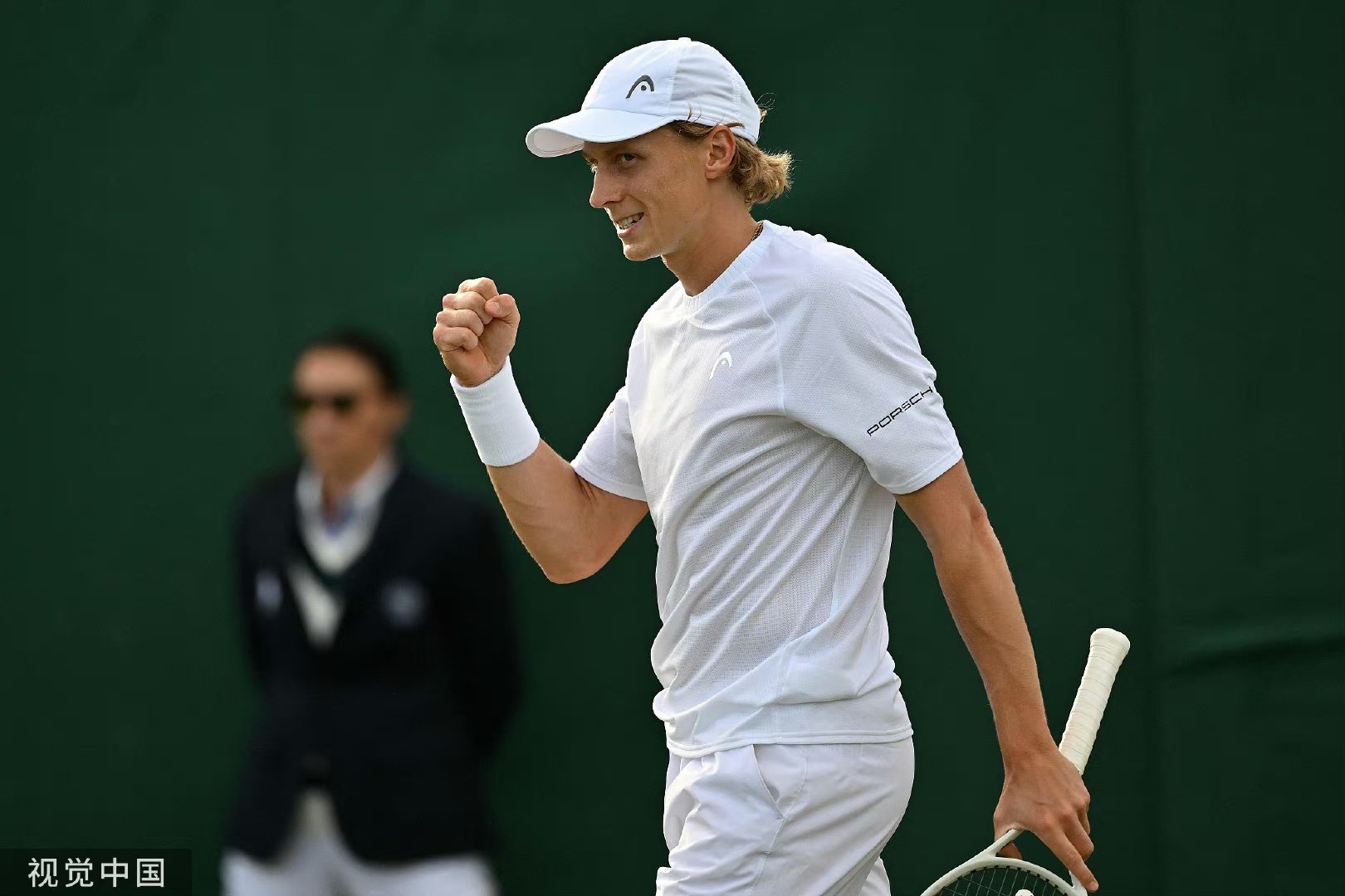 开云体育登录-关于世界网球队血洗法国网球队,兹维列夫关键制胜的信息